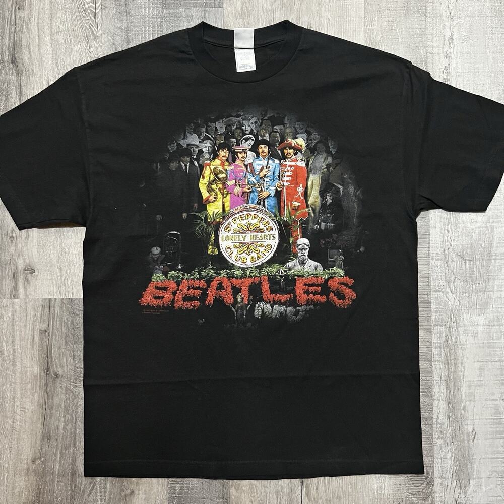 Vintage 2005 The Beatles Sgt. Peppers Lonely Hearts Club Band T-Shirt Size XL